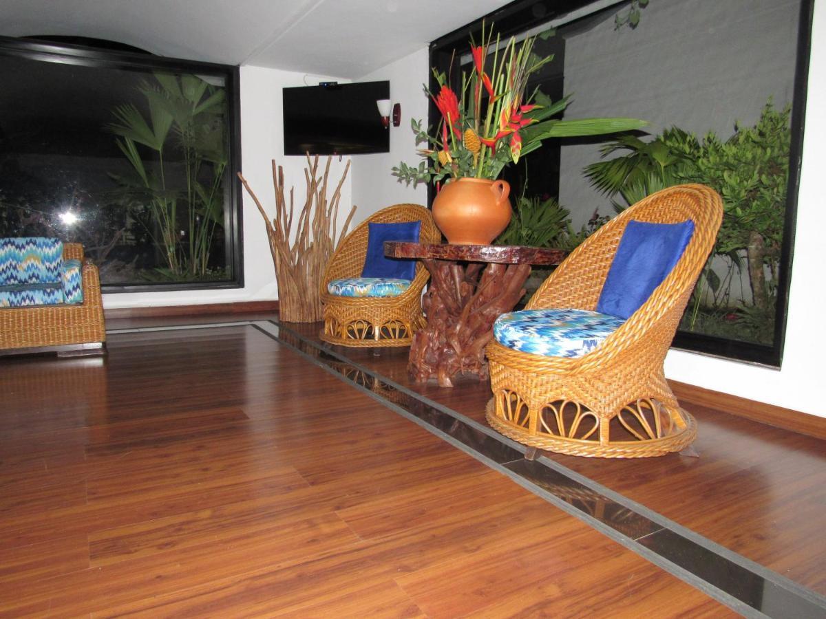 Hotel Yalconia San Agustín Esterno foto