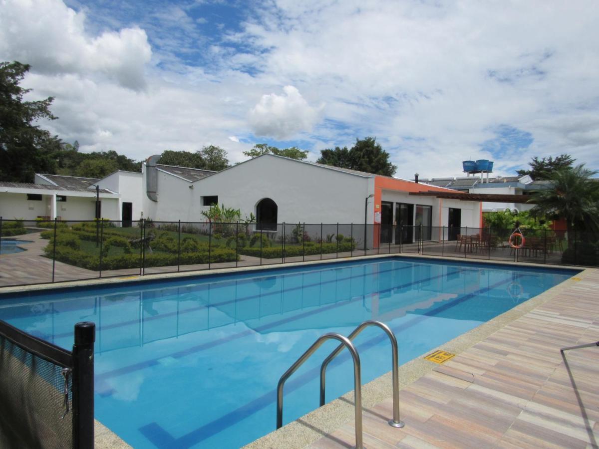 Hotel Yalconia San Agustín Esterno foto